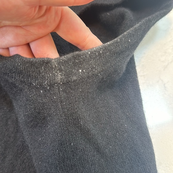 C by Bloomingdale’s sleeveless cashmere - Picture 5 of 5